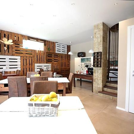 Affittacamere Smile Accomodation Aosta Buitenkant foto