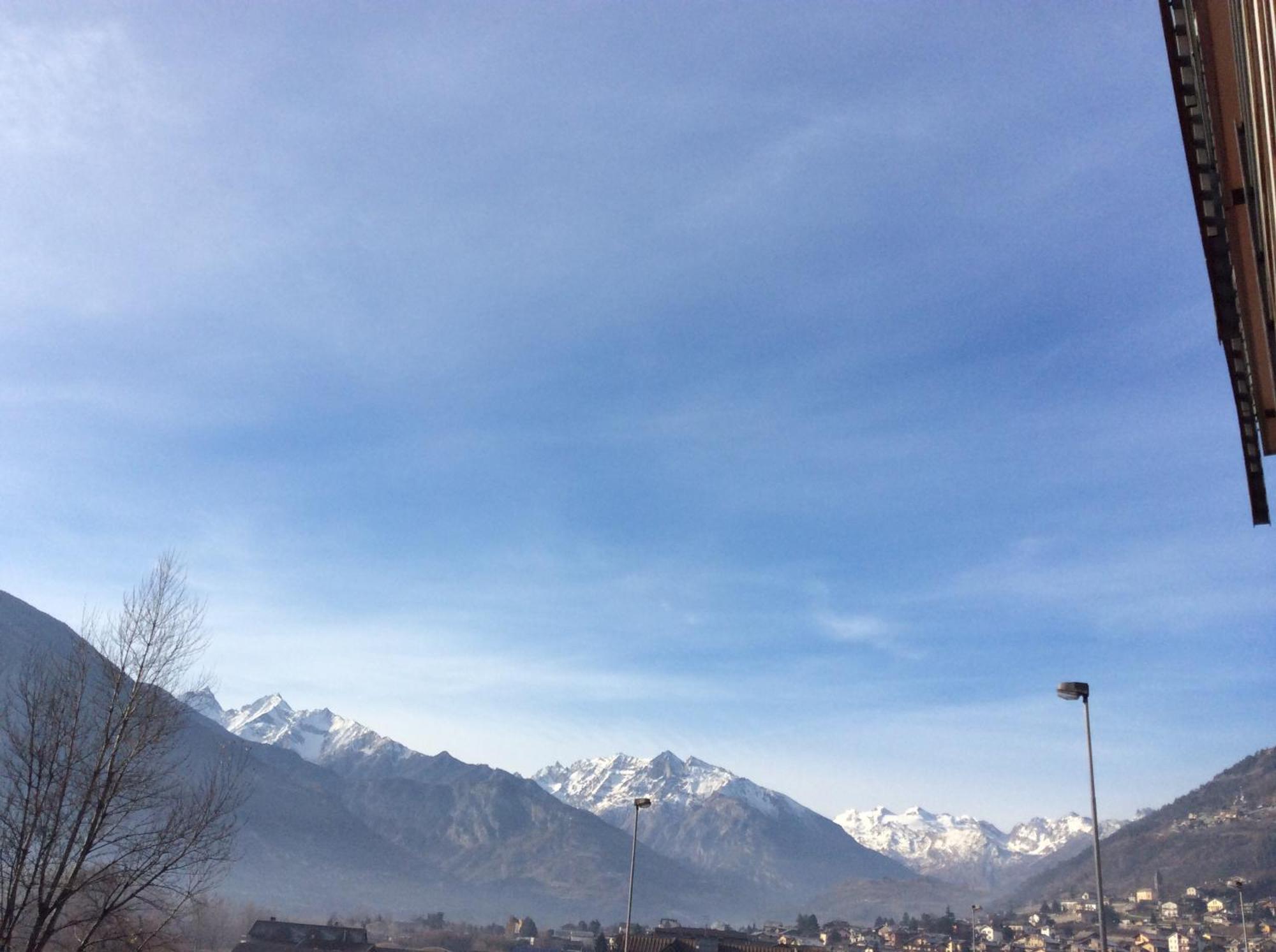 Affittacamere Smile Accomodation Aosta Buitenkant foto