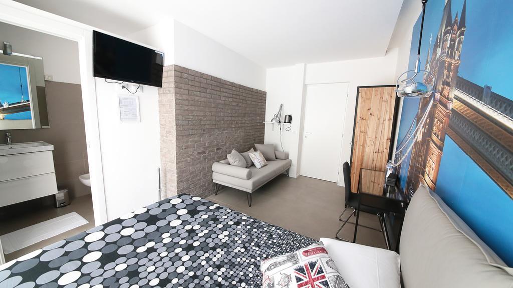 Affittacamere Smile Accomodation Aosta Buitenkant foto