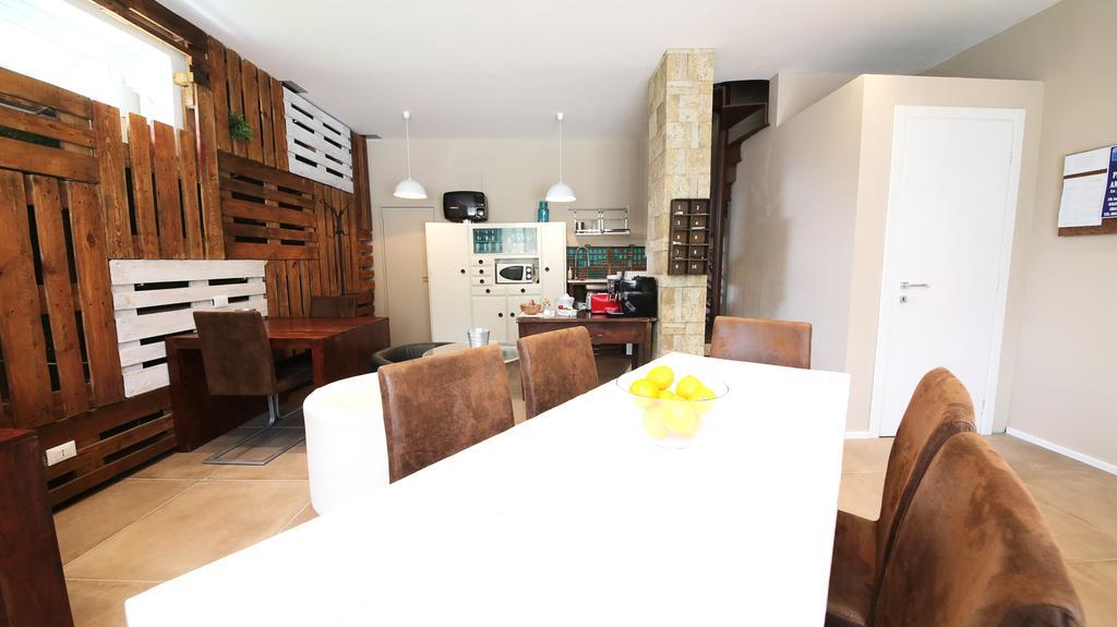 Affittacamere Smile Accomodation Aosta Buitenkant foto