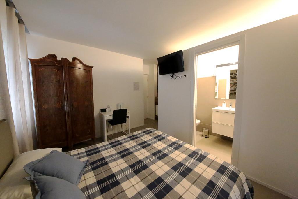 Affittacamere Smile Accomodation Aosta Buitenkant foto